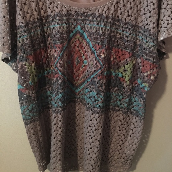 Shirt - Picture 3 of 3