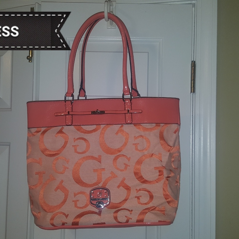 GUESS TOTE