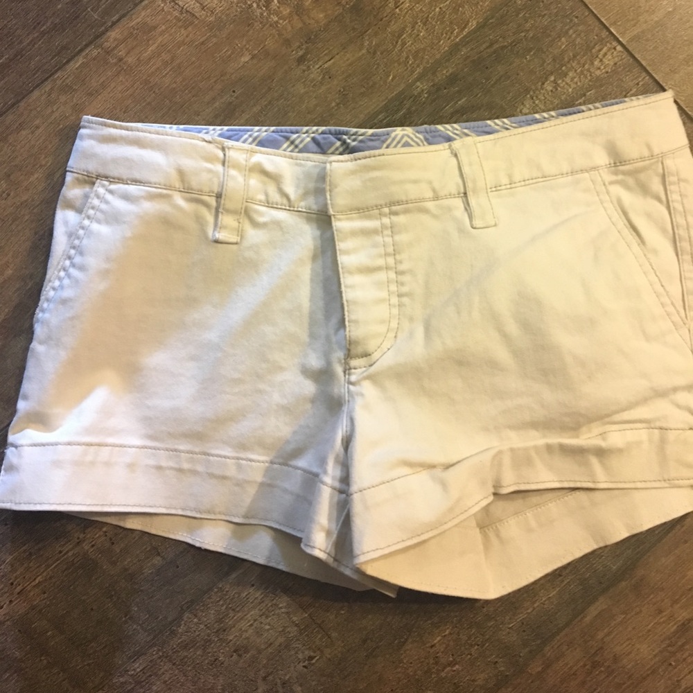 American Eagle Stretch Cream Shorts