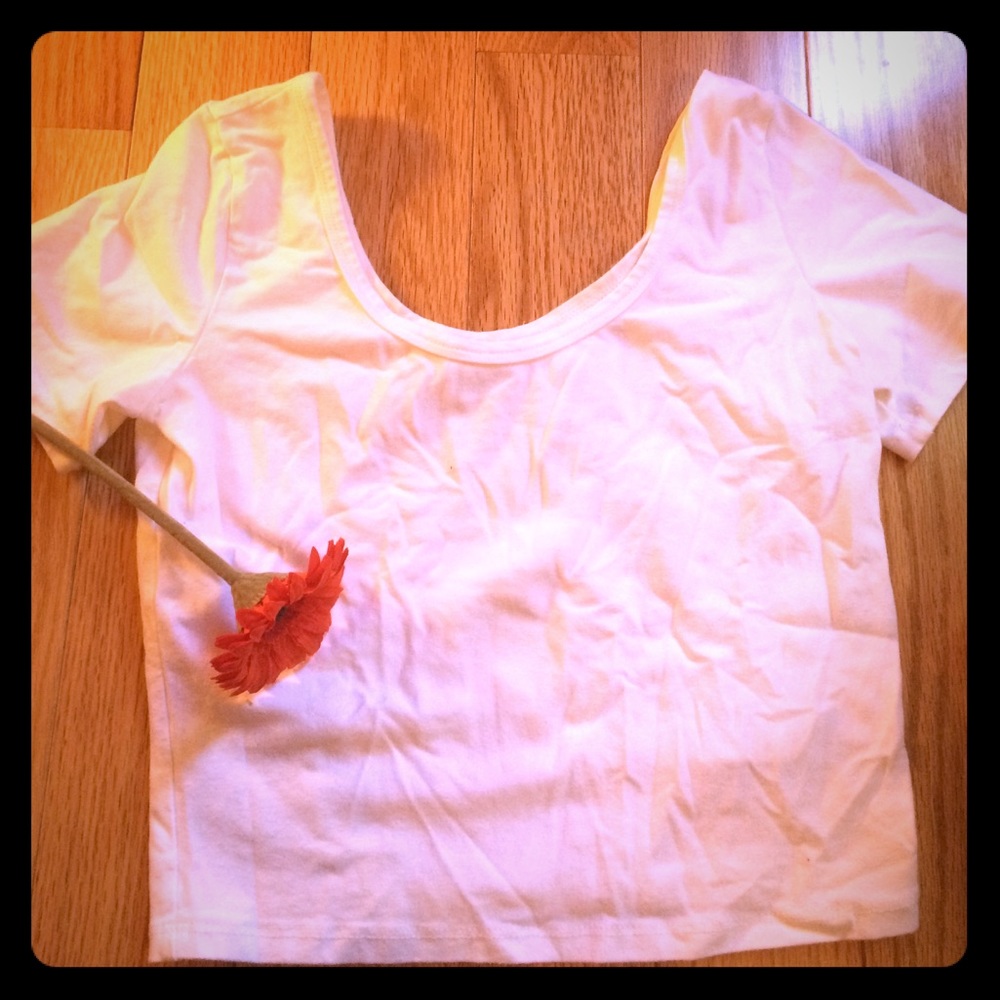 Forever 21 basic white crop top