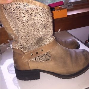 FREE PEOPLE BOOTIES