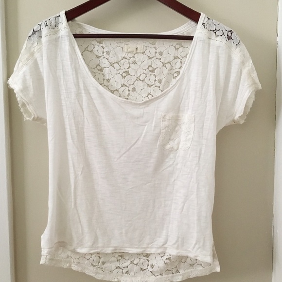 Fully laced back white aerie top - Picture 1 of 2