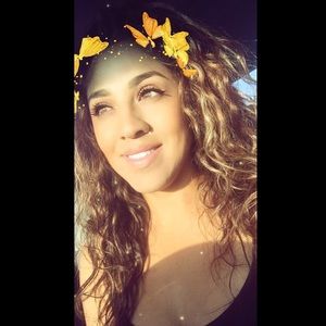 Meet your Posher, Leslie