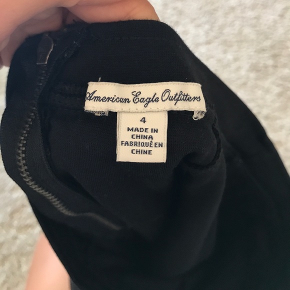 Black skirt - Picture 3 of 3