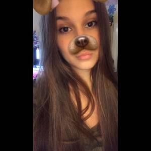 Meet your Posher, Caroline