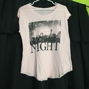 Light pink graphic t-shirt