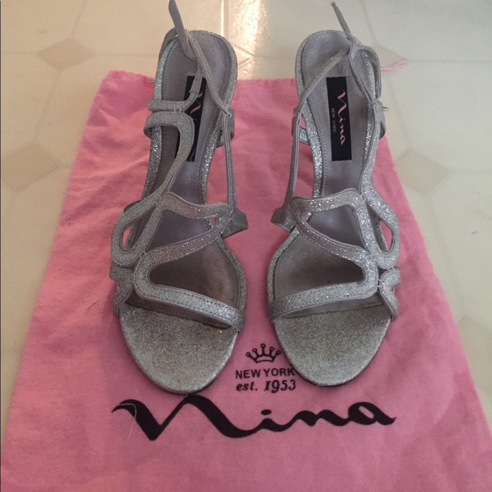 Nina silver glitter heels Size 7
