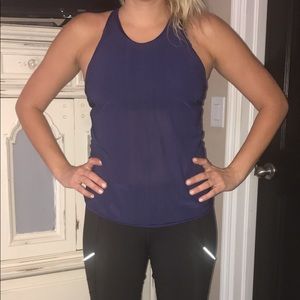 Lululemon top
