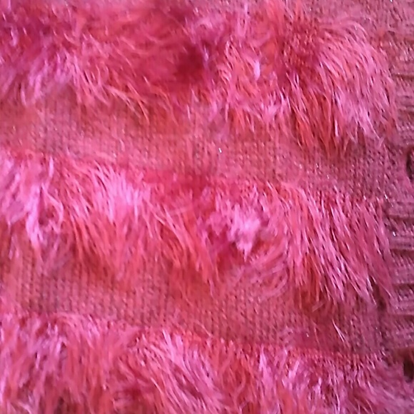 Arizona Sweater - Picture 3 of 3