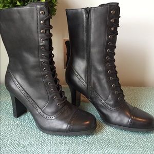 NWOT Black Lace up Boots