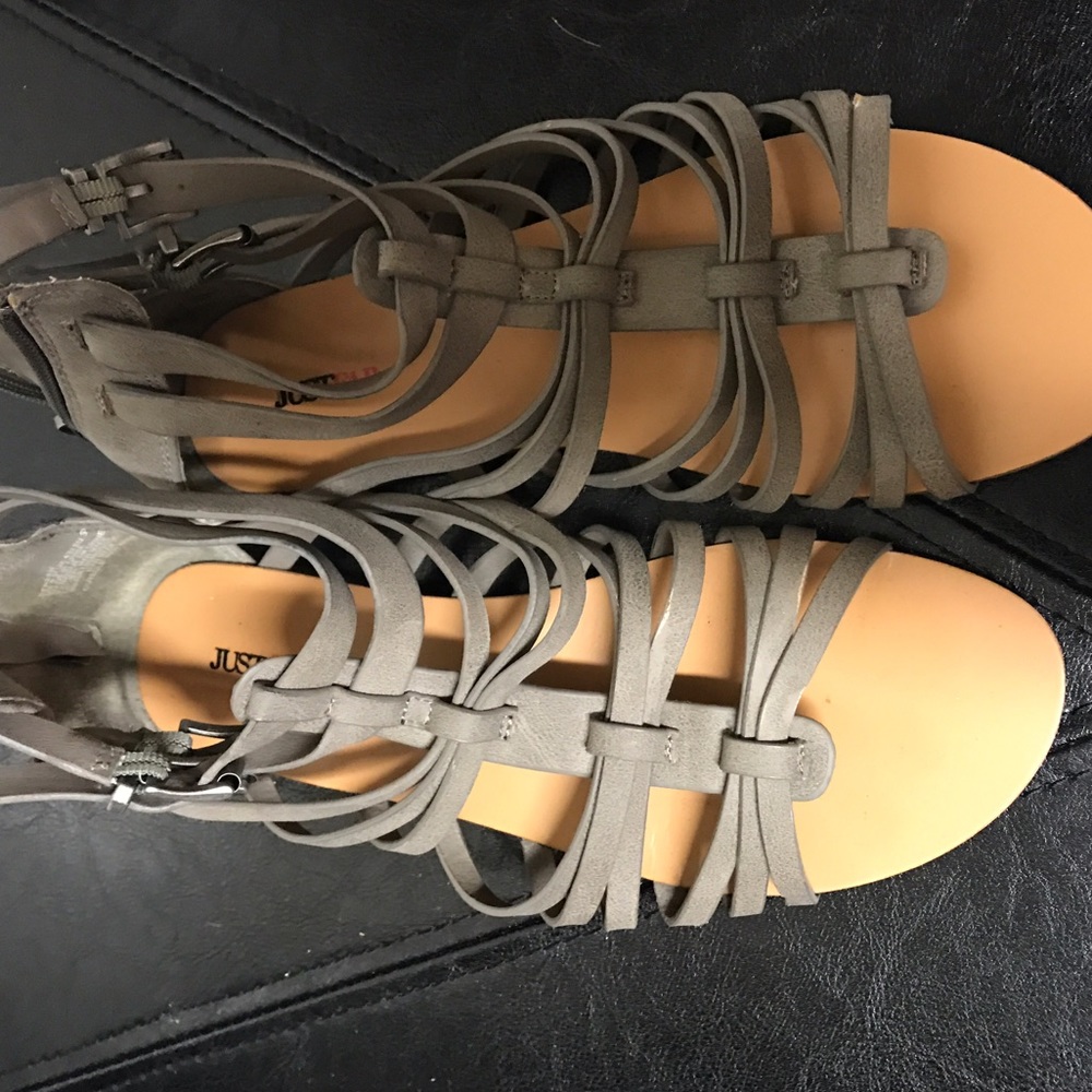✨  Buy 3 for $25 ✨Just Fab Gladiator Sandal