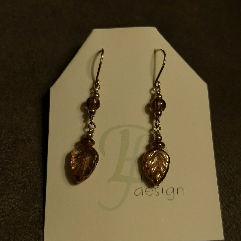 Leaf bead earrings 🍃 SALE🍃 new- never worn