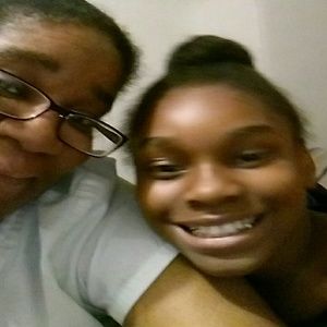 Meet your Posher, Regina