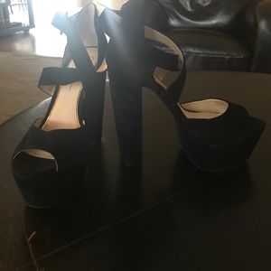 Jessica Simpson Black Platform Heels Never worn