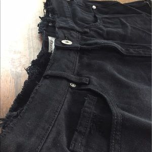 BULLHEAD DENIM CO. BLACK SHORTS
