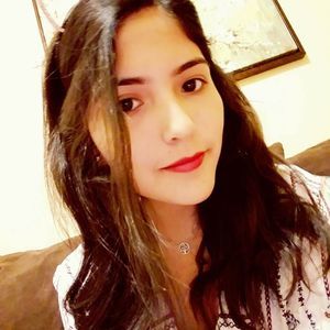 Meet your Posher, Valeria