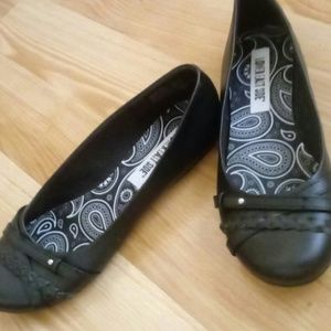 Lower East Side black flats. Worn once!!