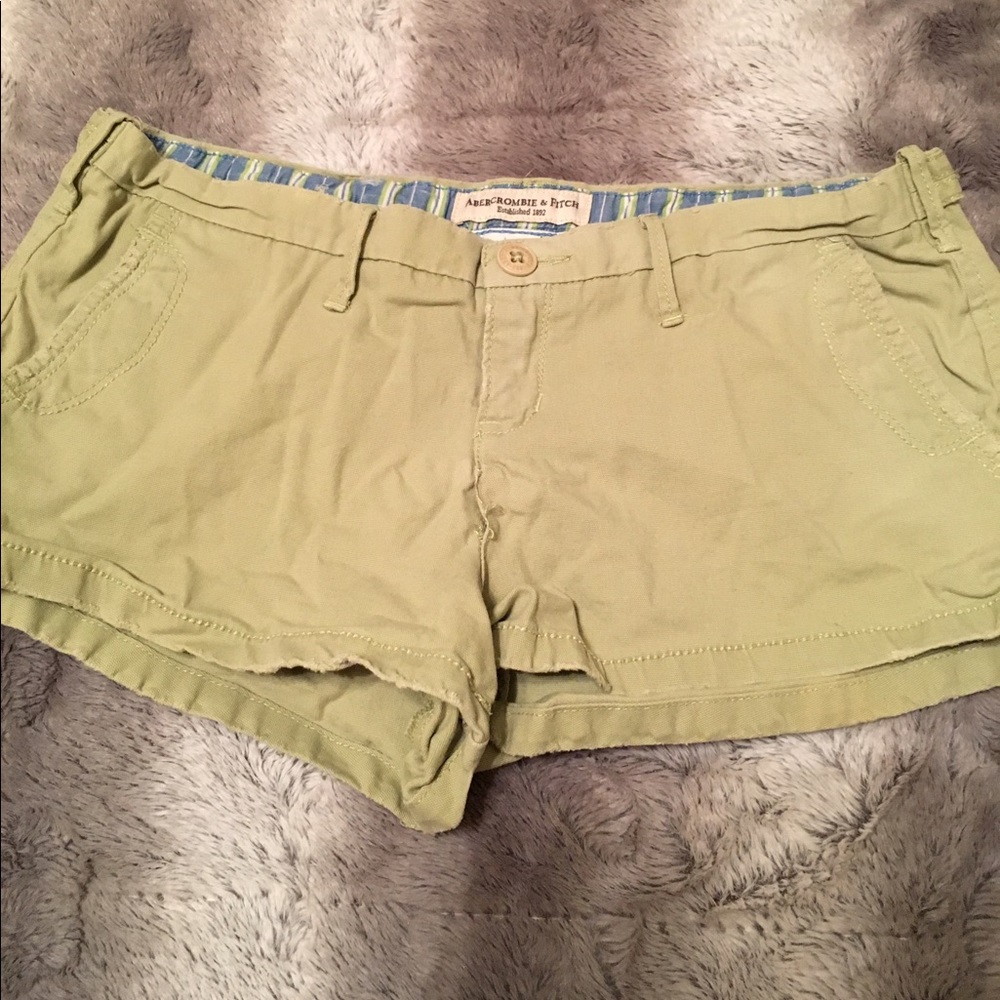 Abercrombie & Fitch green shorts