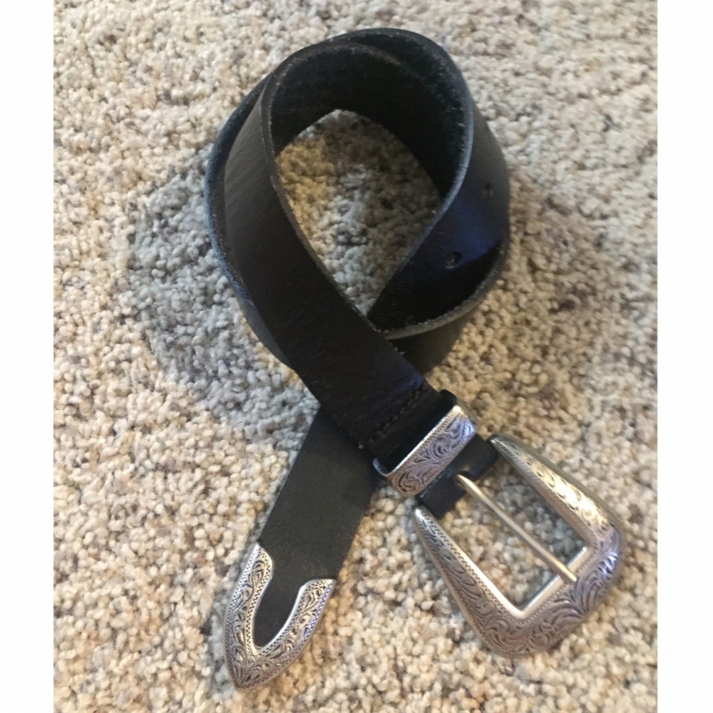 Urban outfitters black belt