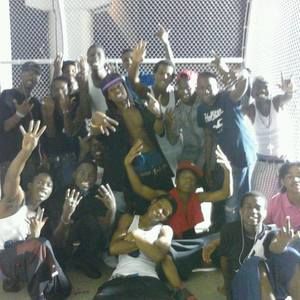 Meet your Posher, Bg