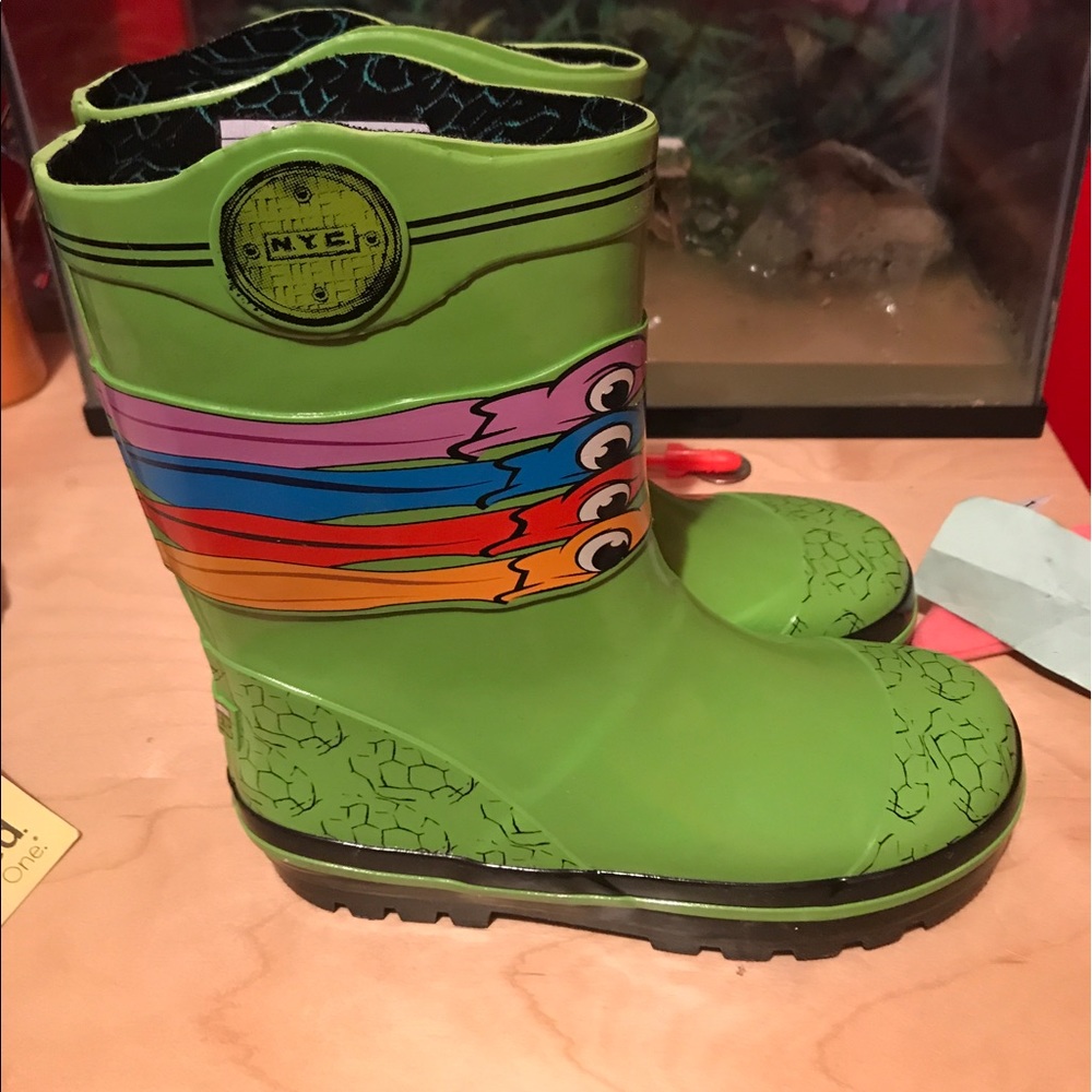 Boys ninja turtle rain boots