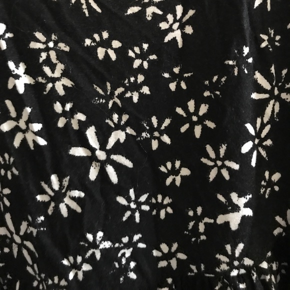 Black floral ditsy romper - Picture 3 of 4