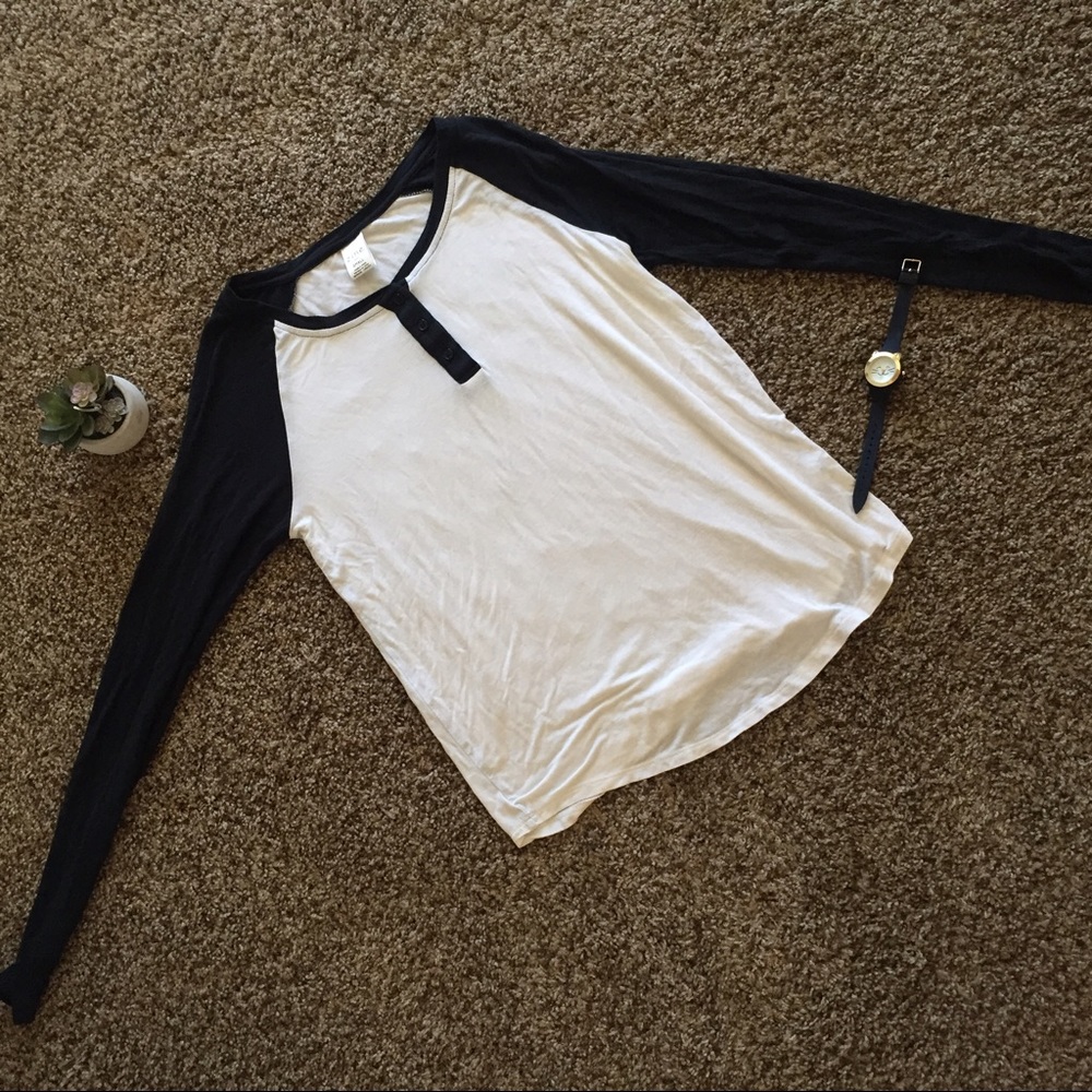 Zine Long-Sleeve Baseball Tee