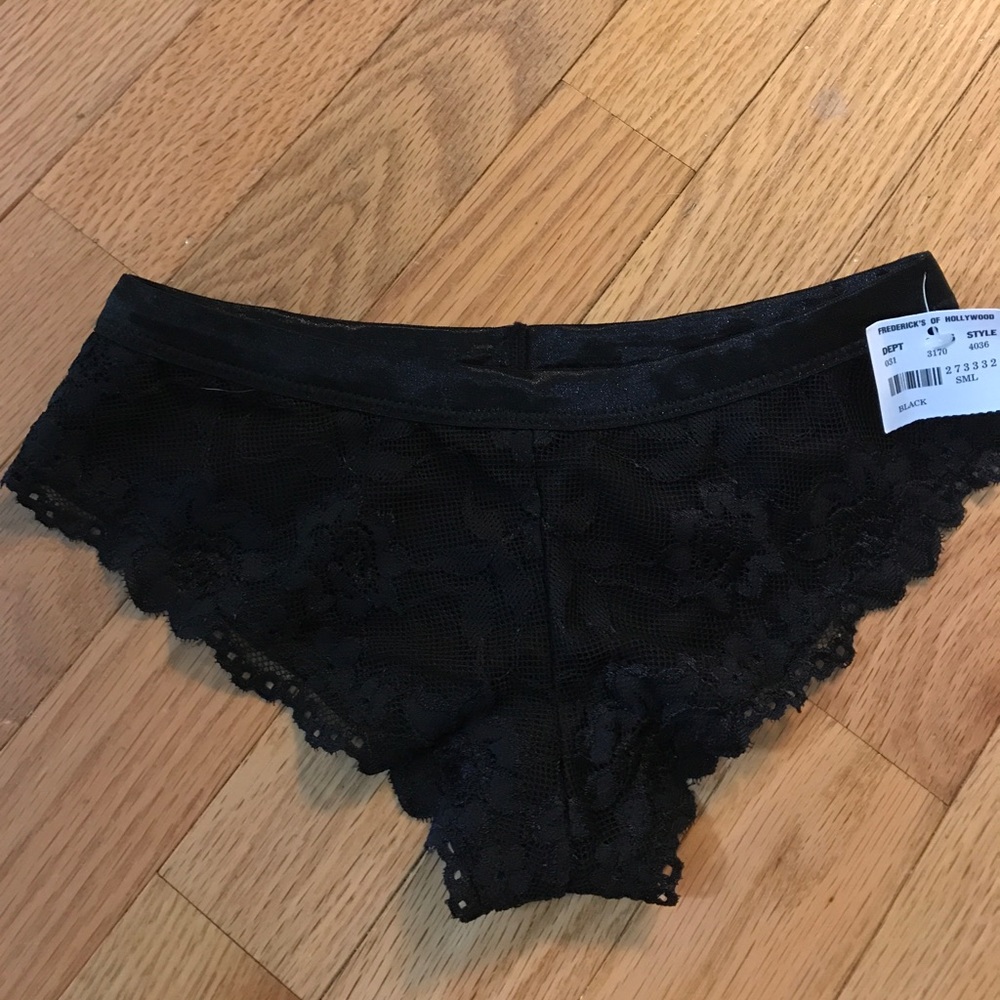 Fredericks black lace panty NWT