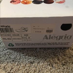 Alegria shoes never worn