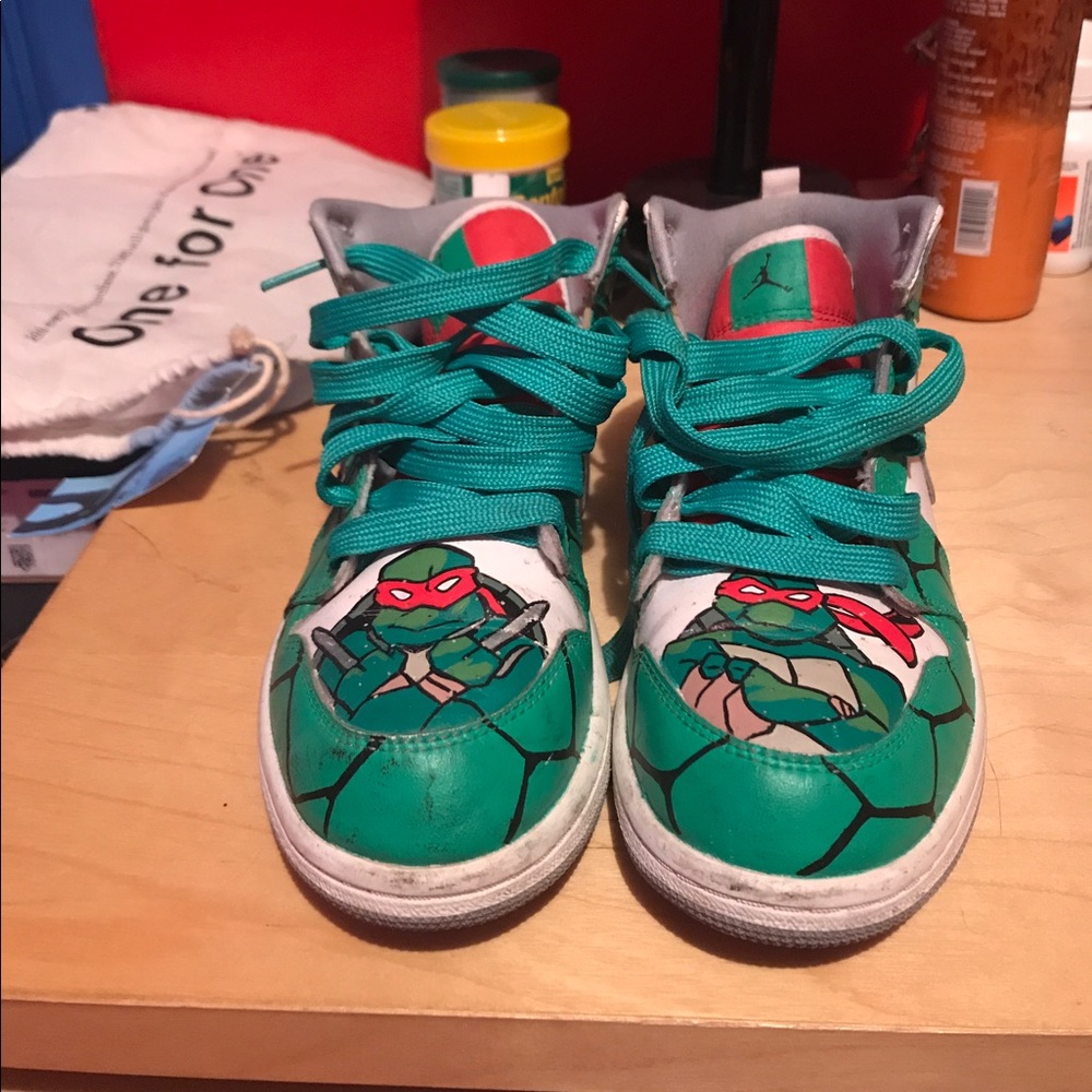 Customized Jordan Retro 1s