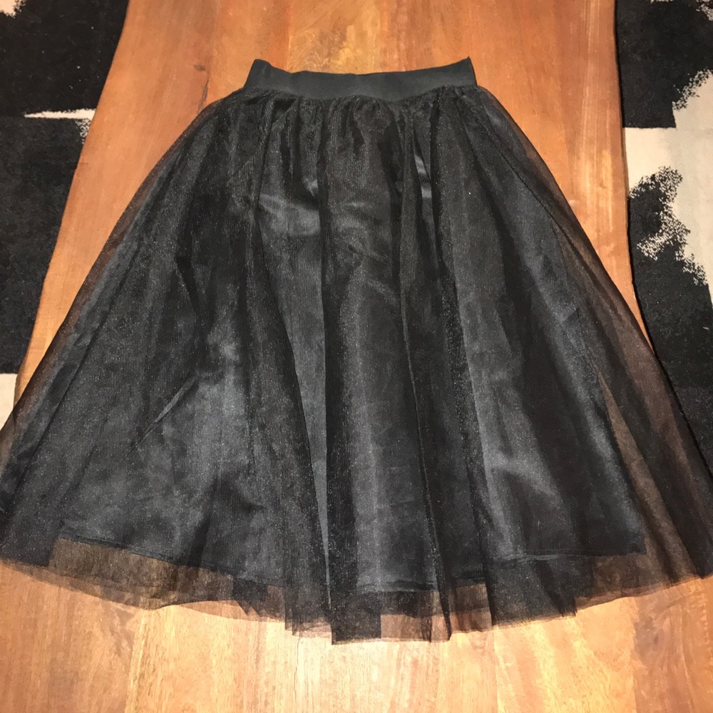 Black ballerina skirt!