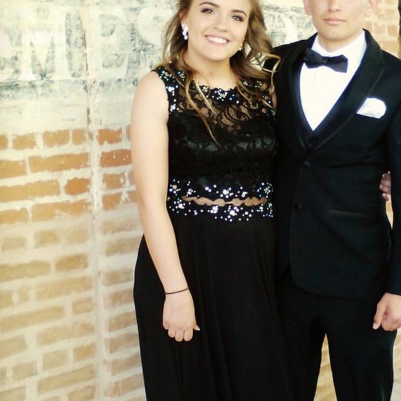 Prom Girl - Black prom dress - Picture 5 of 5