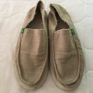 Sanuk shoes