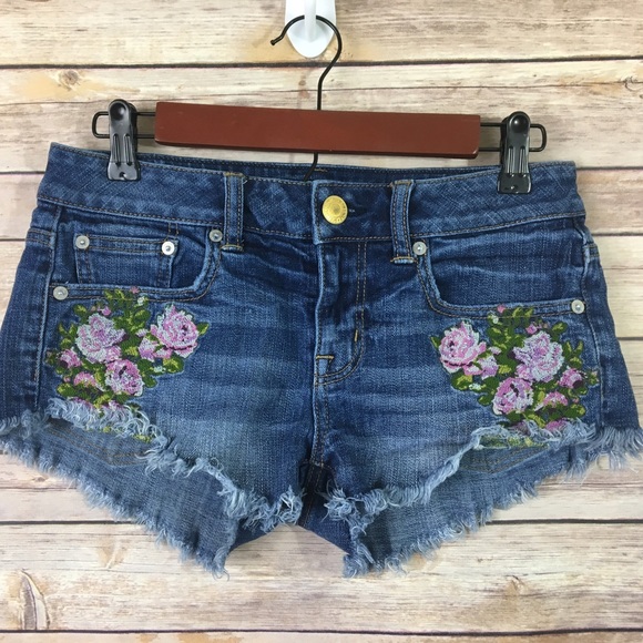 American Eagle Shorts - Picture 1 of 3