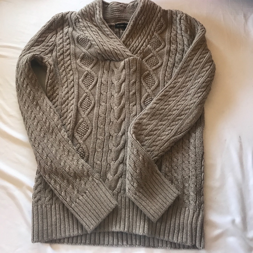 Jeanne Pierre sweatshirt