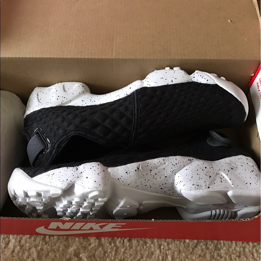 NIB Nike Rift Wrap SE sz 7