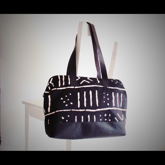 Artisan Handbags - 🎈FLASH🎈Mudcloth Print Doctor Bag Satchel NWOT