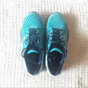 Mizuno Wave Runner Shoes