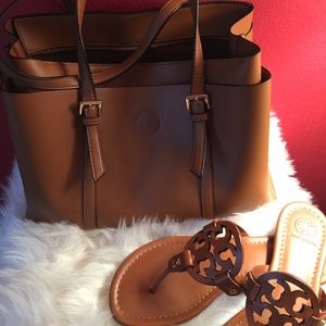 ✨Forever 21 bag✨