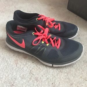 Nike Flex 2014 Run Sneakers