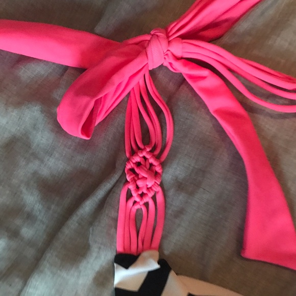 *SOLD* Chevron Macrame Bikini Top - Picture 3 of 4