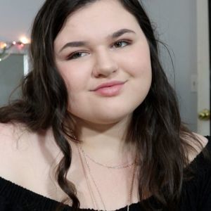 Meet your Posher, Katelyn