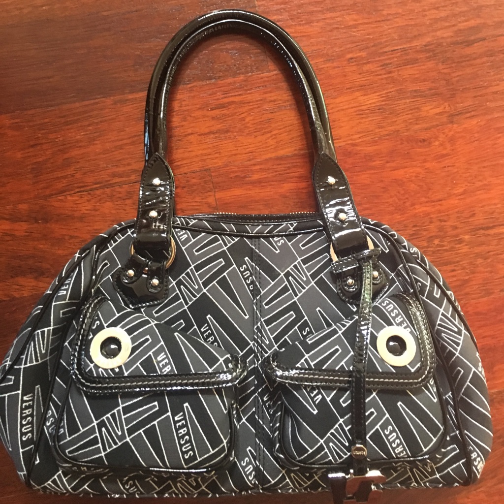 Versus Purse