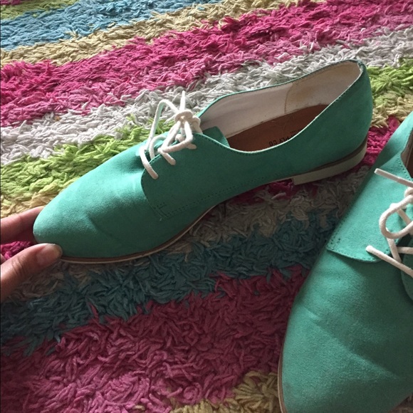 Cool shoes - Picture 2 of 2