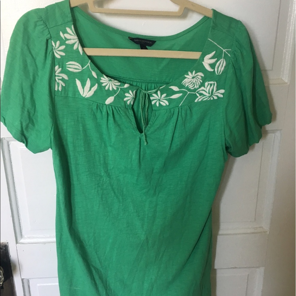 Banana Republic Green Tee