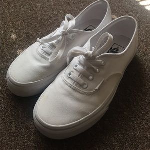 White Vans Men's 5.5//Women's 7.0