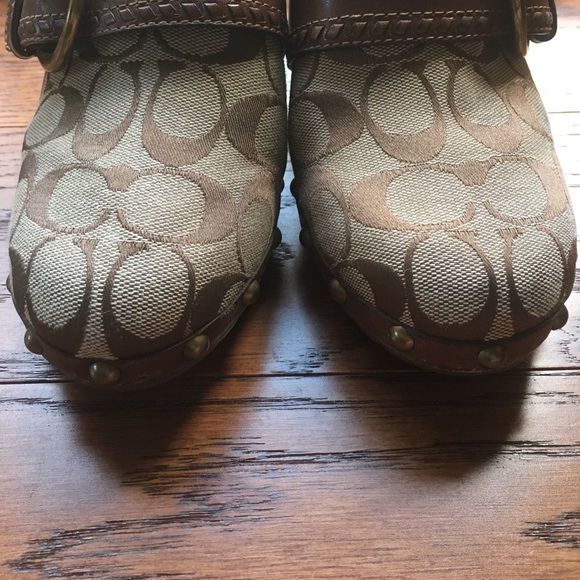 Coach "Authentic" Shoes - Picture 4 of 8