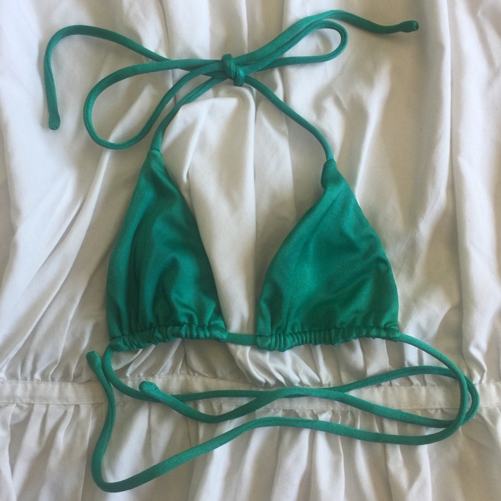 INDAH bikini top