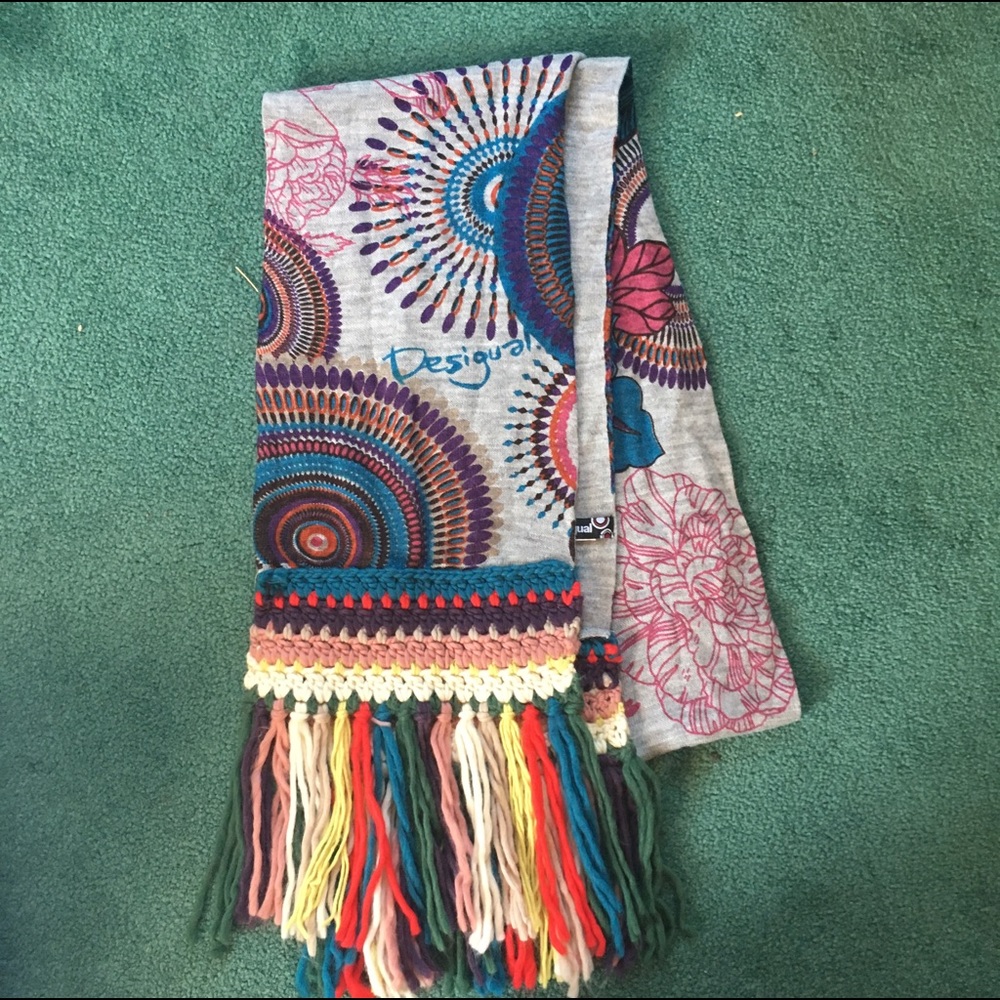 Desigual Winter Scarf