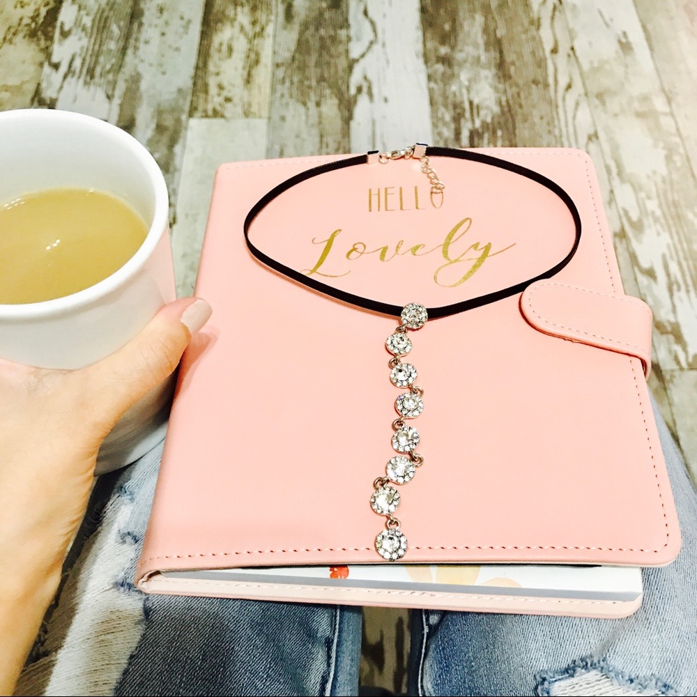 Pendant Choker Necklace